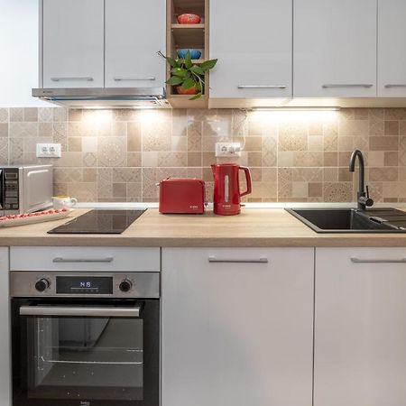 Two-Bedroom Apartment In The Centre マカルスカ エクステリア 写真