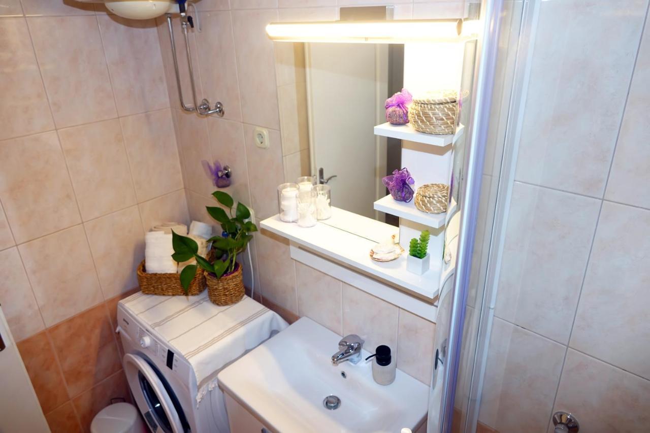 Two-Bedroom Apartment In The Centre マカルスカ エクステリア 写真