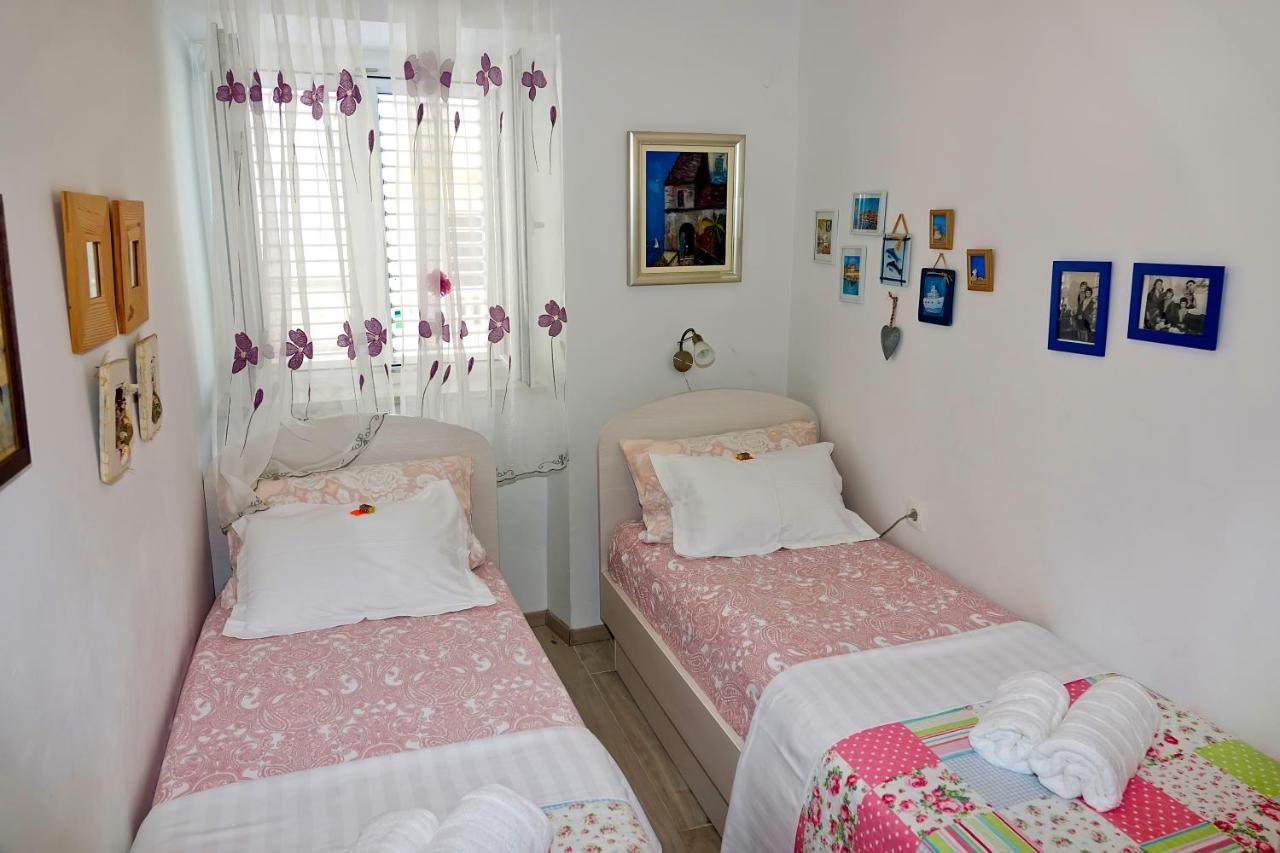 Two-Bedroom Apartment In The Centre マカルスカ エクステリア 写真