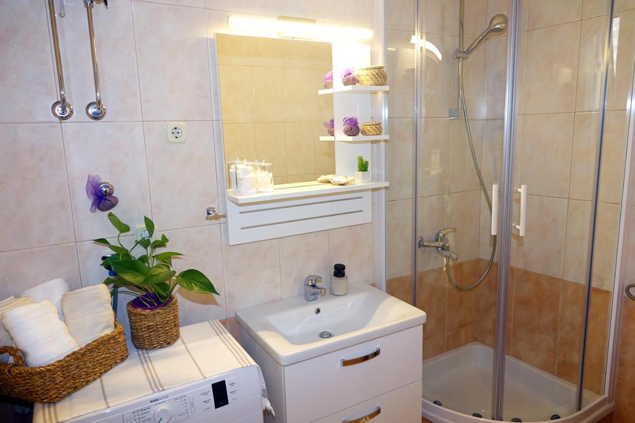 Two-Bedroom Apartment In The Centre マカルスカ エクステリア 写真