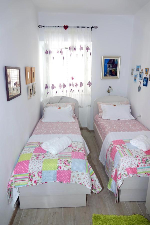 Two-Bedroom Apartment In The Centre マカルスカ エクステリア 写真