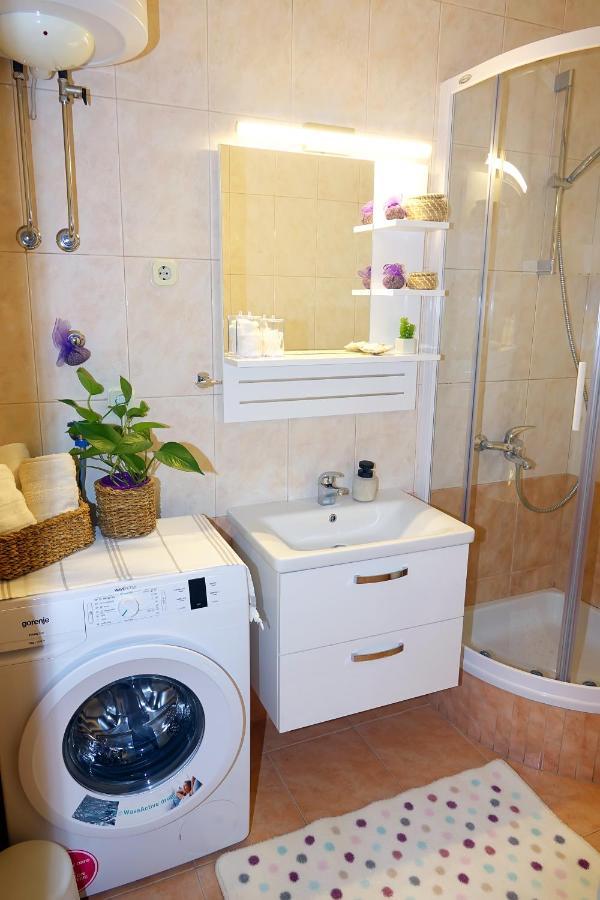 Two-Bedroom Apartment In The Centre マカルスカ エクステリア 写真