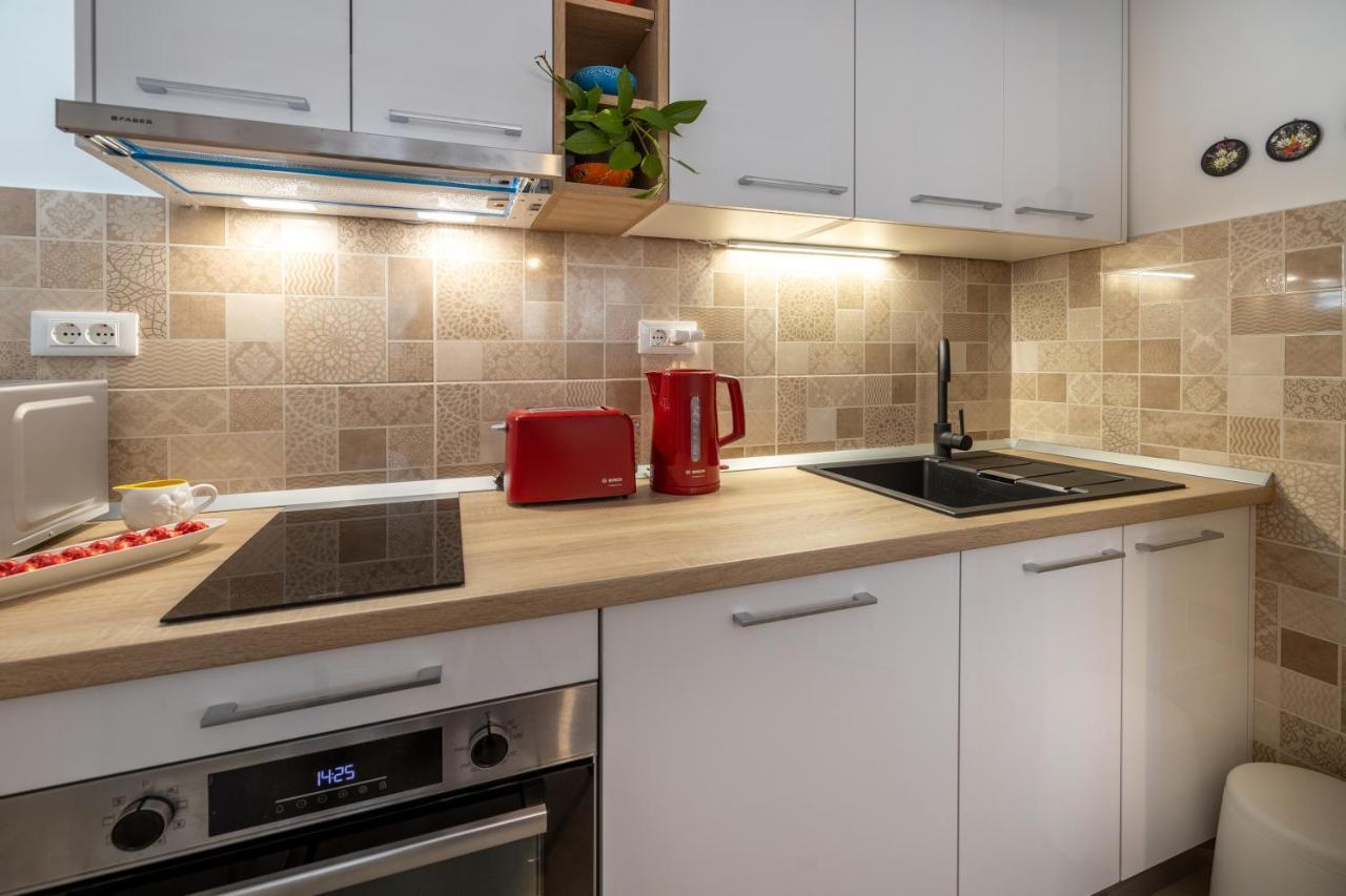 Two-Bedroom Apartment In The Centre マカルスカ エクステリア 写真